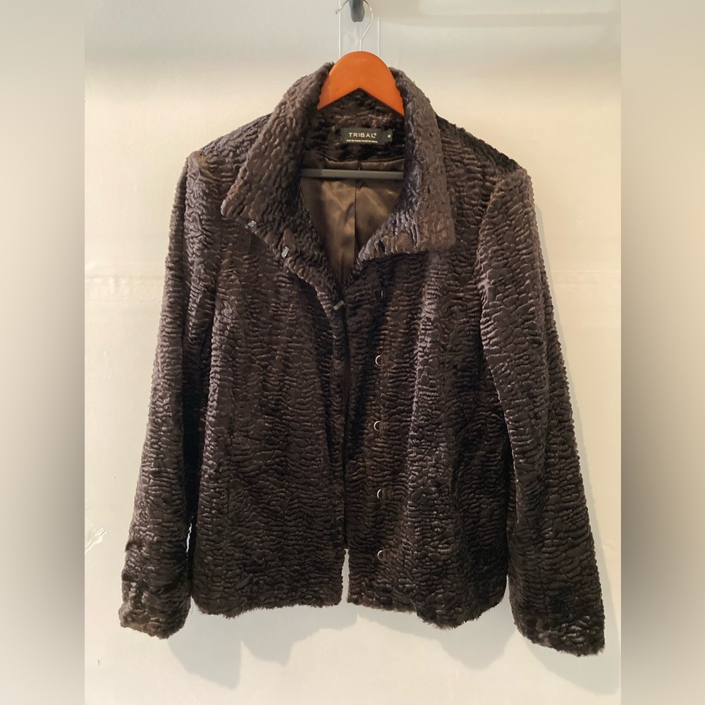 NWOT!! Tribal Women's Dark Brown Textured Teddy Jacket